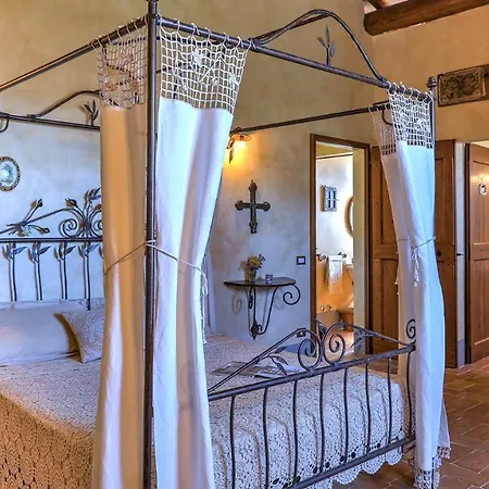 Villa San Rocco 4, Emma